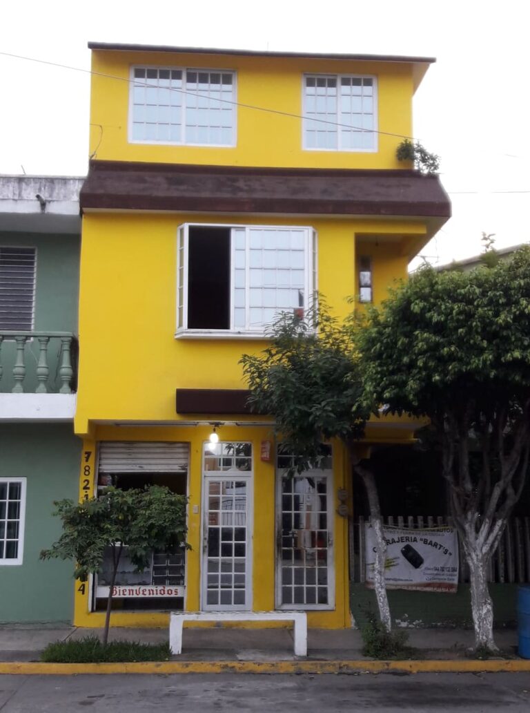 97182 cerrajeria barts 768x1032