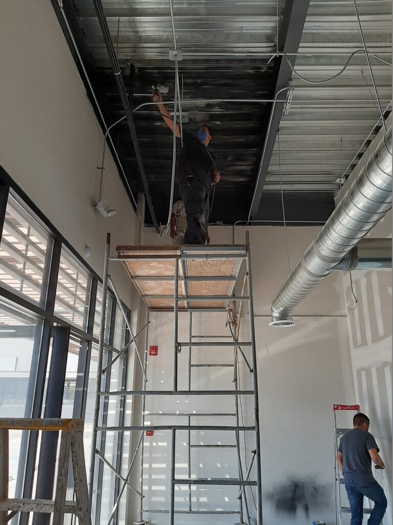 97222 pintor profesional de casas y comercios 768x1024