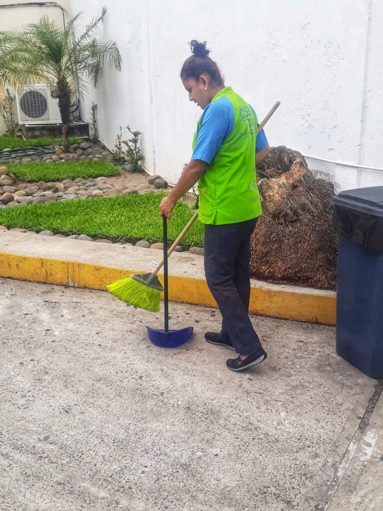 98331 servitap servicios de limpieza tapachula 768x1024