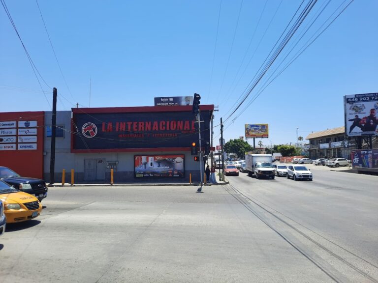 99306 la internacional ferreteria 768x576