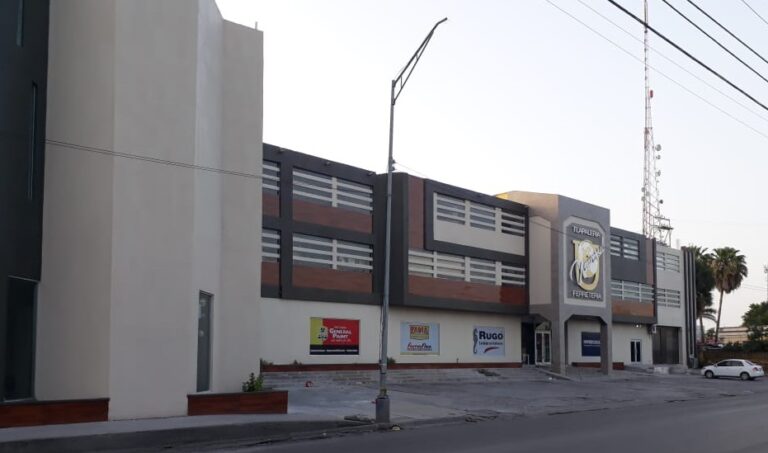 99574 tlapaleria y ferreteria universal 768x453